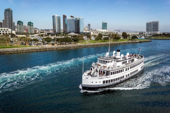 Best of the Bay 90min Harbor Tour in San Diego