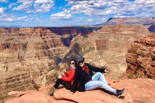 Grand Canyon West Rim Bus Tour & Hoover Dam Photo Stop with Optional Skywalk