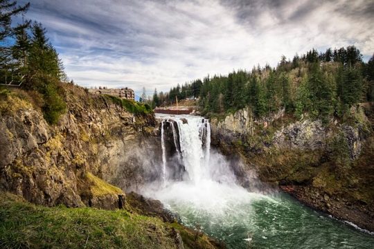 BEST Snoqualmie Falls and Leavenworth Day Tour