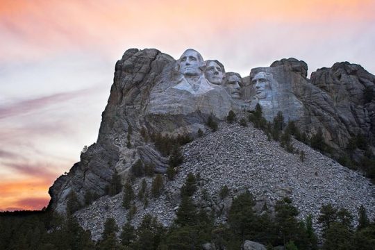 Premiere Private Black Hills Tour: Mt Rushmore, Crazy Horse & Custer State Park