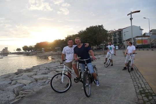 Porto Downtown and Sightseeing Bike Tour