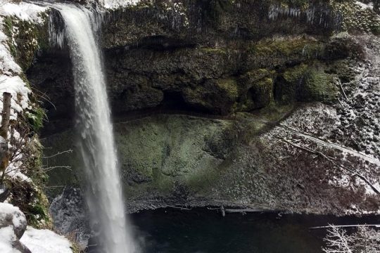 Silver Falls Hike & Wine