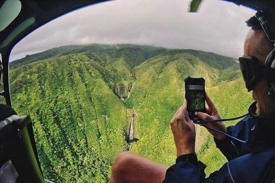 Doors-OFF West Maui and Molokai Helicopter Tour