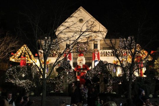 Dyker Heights Brooklyn Christmas Lights Tour