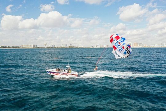 90-Minute Parasailing Adventure in Fort Lauderdale