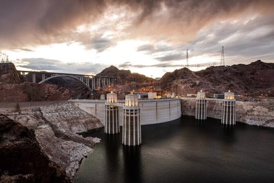 Hoover Dam from Las Vegas With Continental Breakfast.