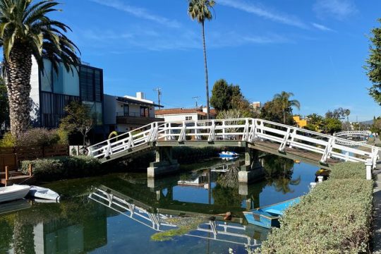 Venice Boardwalk & Canals Walking Tour