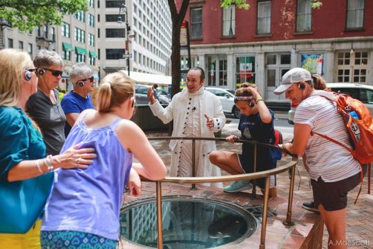 Hamilton Live! Walking Tour in lower Manhattan