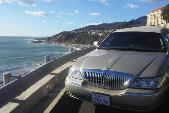 6-HourTour in a custom Limo with the biggest bar ever made for a limo!!!