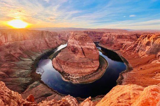 Lower Antelope Canyon and Horseshoe Bend Day Trip with Lunch