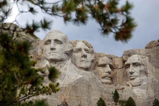 Private Half Day Mt Rushmore & Black Hills Tour