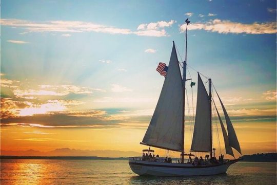 Evening Colors Sunset Sail Tour in Seattle