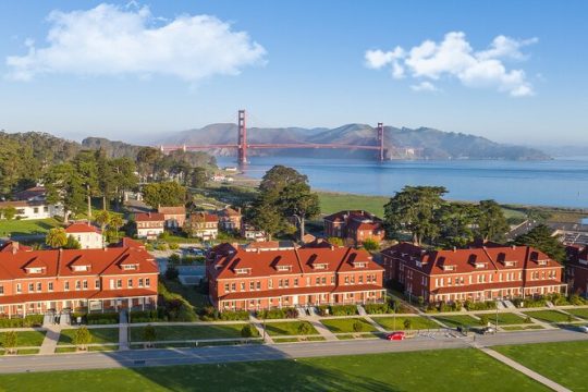 Artistic Urban Hiking Tour in San Francisco