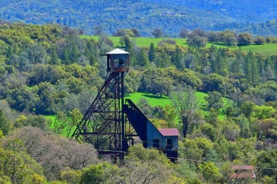 A Highway 49 Drive: A Self-Guided Audio Tour from Placerville to Jackson