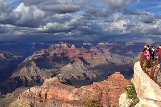 Shuttle Between Las Vegas, Williams, Tusayan and Grand Canyon South Rim