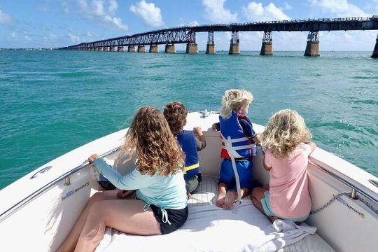 1 Hour Private Bridge Loop in Big Pine Key on Boat