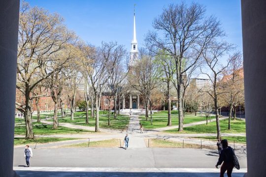 Private 2 Hour Harvard and Cambridge Walking Tour