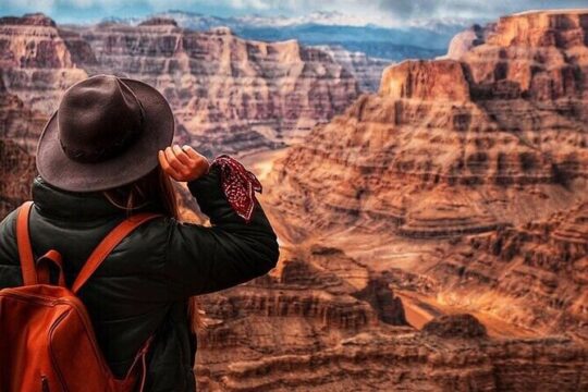 Antelope Canyon X and Horseshoe Bend Private Tour from Las Vegas