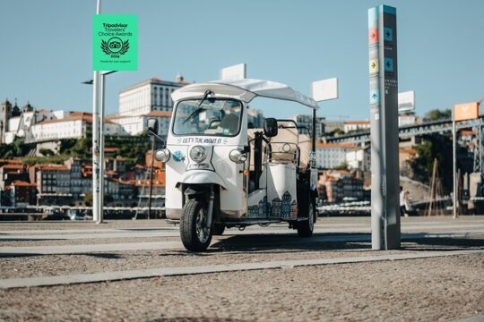 Private Electric Tuk Tuk Sightseeing Tour of Historic Porto