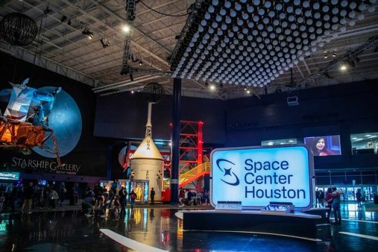 Space Center Tour From Houston with Kemah Boardwalk