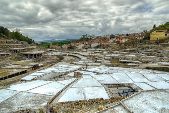 Luxury Tour By Alava (Vitoria-Gasteiz and Salinas De Añana)