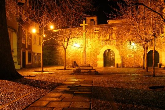 Ruta Nocturna Mujeres de A Coruña a pie y en grupo