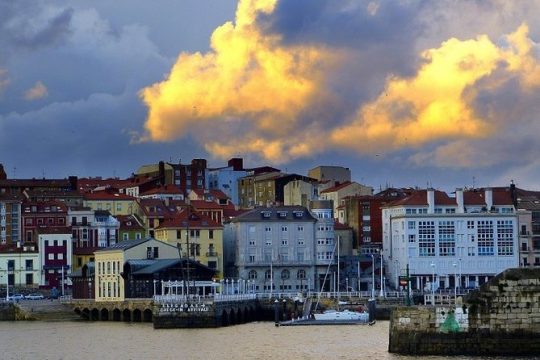 Private Tour of Gijon City and Villaviciosa