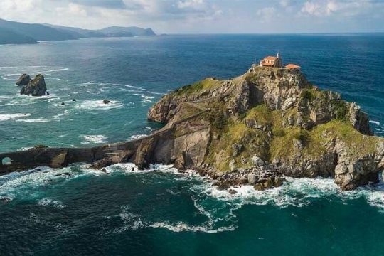 San Juan de Gaztelugatxe with Winery Visit and Lunch (From Bilbao)