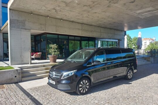 Private Airport Transfer from the Airport to Porto