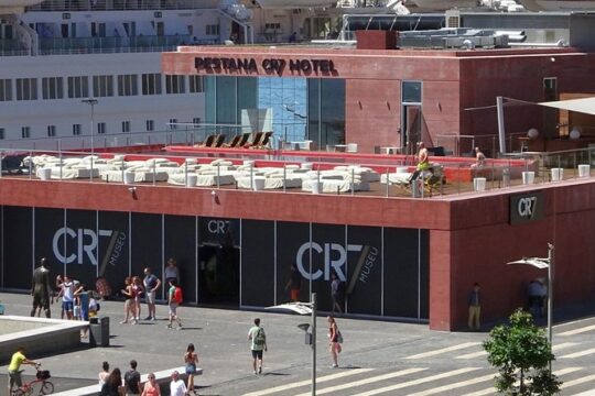 Madeira: Private Cristiano Ronaldo Tour with CR7 Museum