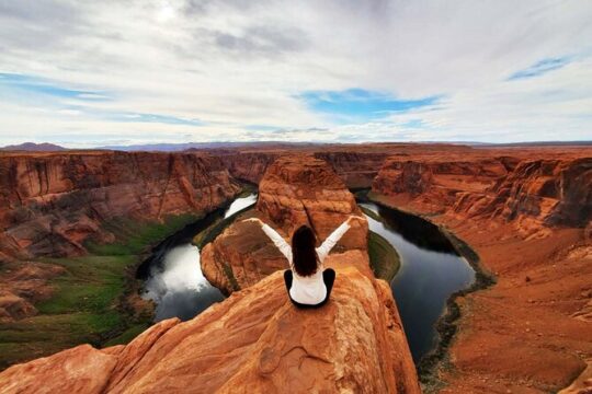 Small Group Tour: Starry Night, Antelope Canyon, Horseshoe Band