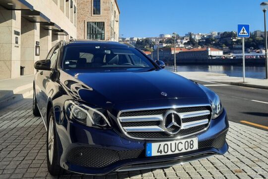 Porto to/from Douro Valley (1-8 pax) Private Transfer in Mercedes