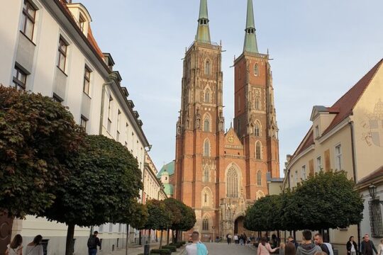 Wroclaw Private Tour from Krakow with Private Tour Guide Driver