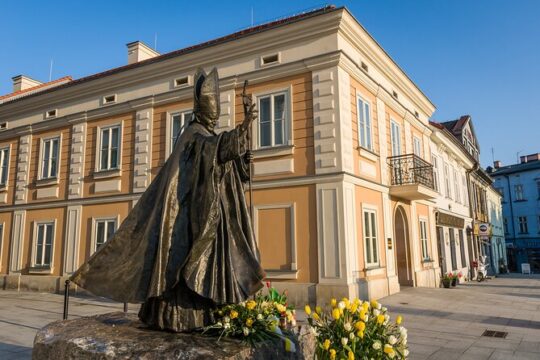 Krakow: Pope John Paul II History: Guided Tour - Home & Sanctuary