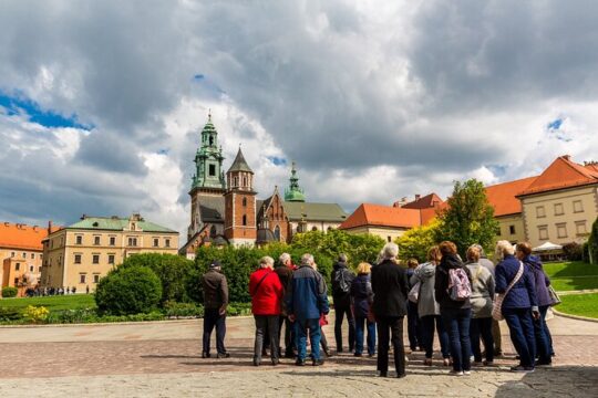 Krakow Guided Tour to Iconic Polish Royal Residence Wawel Castle