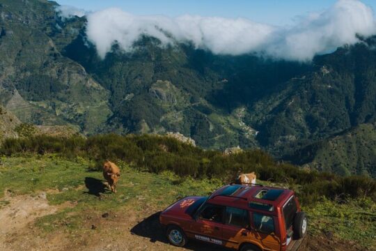 Pico Arieiro Traditions and History with 4x4 tour in Madeira