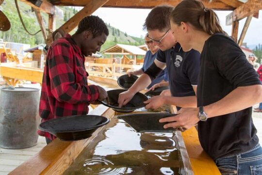 Yukon Gold Experience feat. Emerald Lake & Carcross