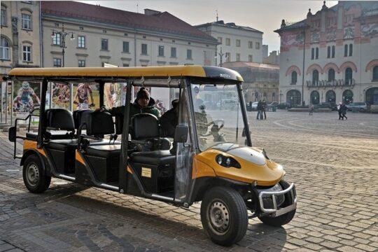 Old Town Sightseeing Group Tour by Electric Golf Cart in Krakow