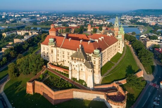 Skip the Line Wawel Castle Chambers Small Group Tour