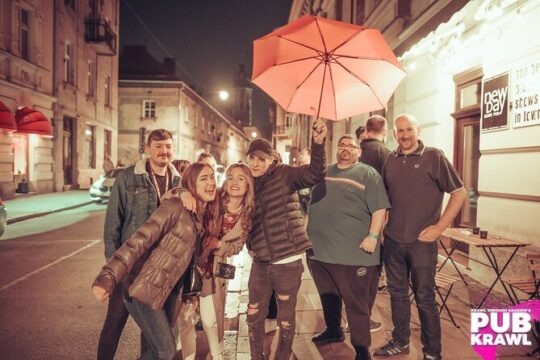 Krawl through Kazimierz - 1 Hour Open Bar and Pro Guide