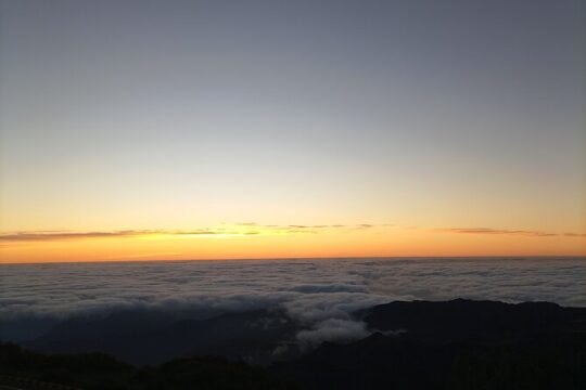 Pico do Areeiro to Pico Ruivo PR1 Private Hike