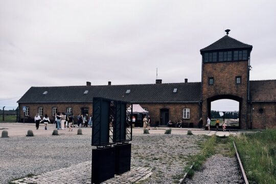 Private Guided Tour in Auschwitz and Birkenau from Krakow