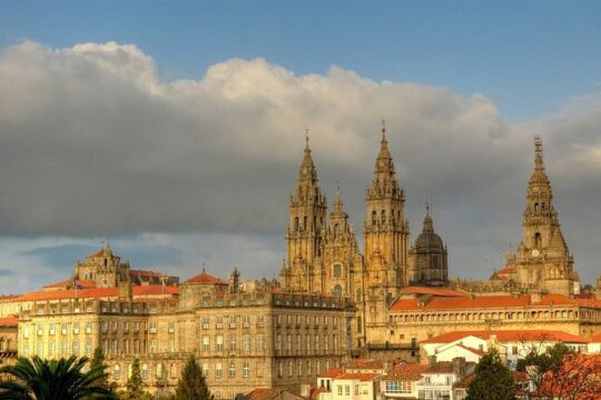 Santiago de Compostela Private 10- hours Tour from Oporto