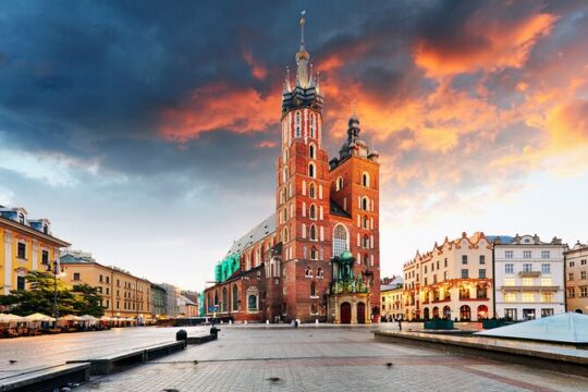 Small-group Rynek Underground Museum Guided Tour in Krakow