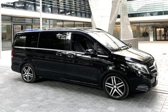 Departure Private Transfer: Las Vegas to Las Vegas Airport LAS in Luxury Van