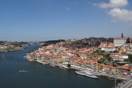 Porto Half-Day Private Tour with Tuk Tuk and Lello Bookstore