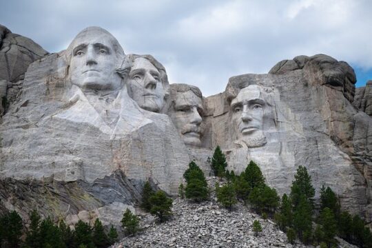 Private Tour Mt Rushmore Crazy Horse and Custer State Park