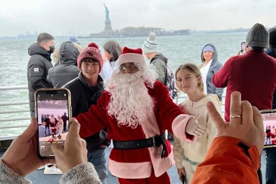 NYC Holiday Boat with Santa as Surprise Guest & Statue of Liberty