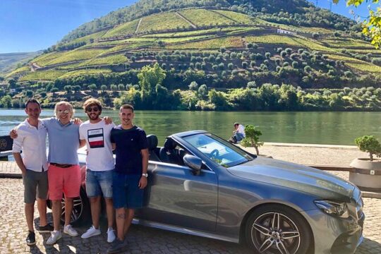 Private Douro Valley with Mercedes convertible, Lunch / Tastings 2 Wine Estates