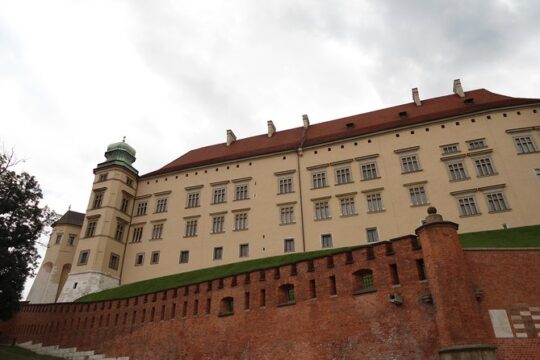 Krakow: Wawel Castle Guided Tour